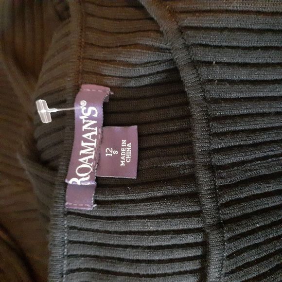 Roaman's Black Ribbed Sweater Material Cold Shoulder Bodycon Tunic Top 12 NWOT - Picture 4 of 9